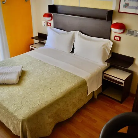 Corallo Garni Hotel 3*