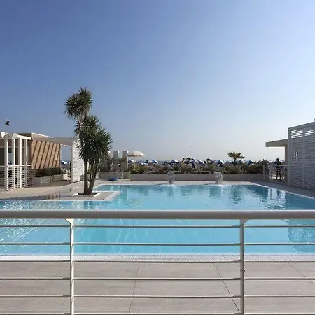 Corallo Garni Hotel 3*
