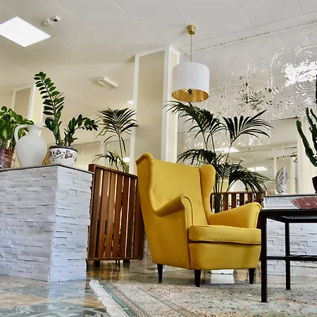 Corallo Garnì Hotel 3*